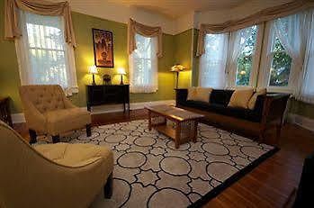 Waypoint House Bed And Breakfast Boyce ภายนอก รูปภาพ