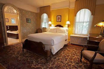 Waypoint House Bed And Breakfast Boyce ภายนอก รูปภาพ