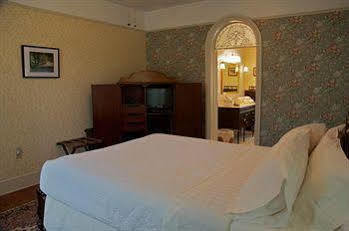 Waypoint House Bed And Breakfast Boyce ภายนอก รูปภาพ