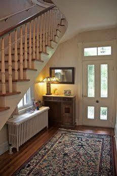 Waypoint House Bed And Breakfast Boyce ภายนอก รูปภาพ